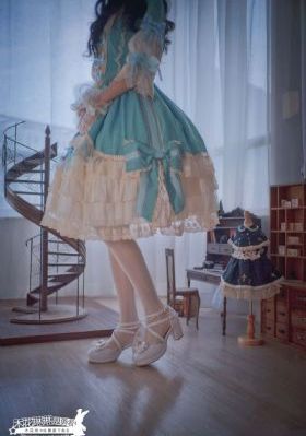 揉着我的奶从后面进去视频_免费高清观看